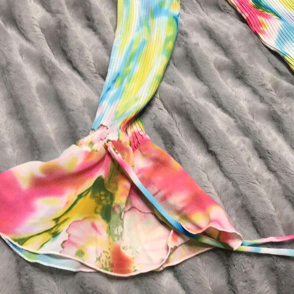 Multi color top - Picture 2 of 8